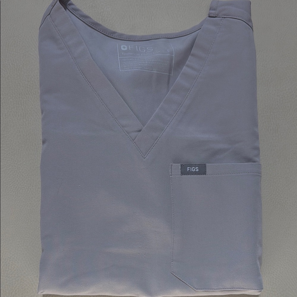 Figs one pocket scrub top